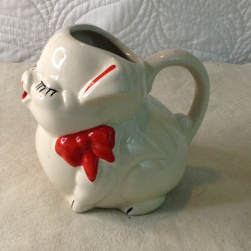 VTG Shawnee Ceramic Pig Creamer, Old School Kitchen, Kitschy, Cottagecore Decor - Picture 2 of 4